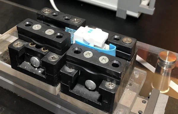 Figure 1: RJ45 Connector 1000-Cycle Insertion and Removal Test Figure 1: RJ45 Connector 1000-Cycle Insertion and Removal Test
